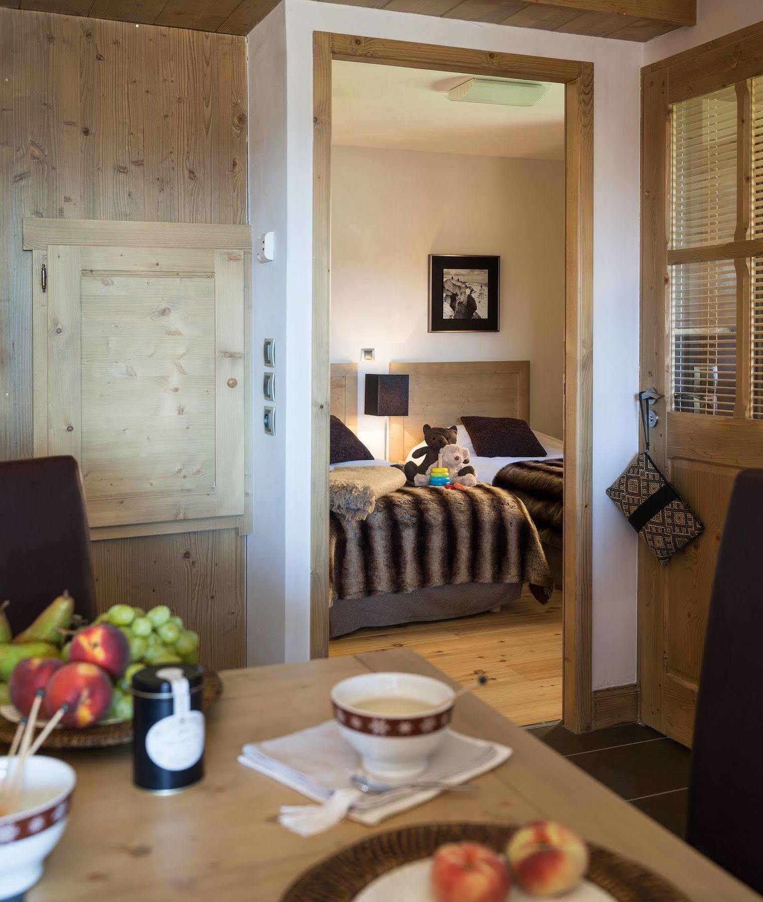 Cgh Residences And Spa Les Chalets De Leana เลการ์รอซ-ดาราช ภายนอก รูปภาพ