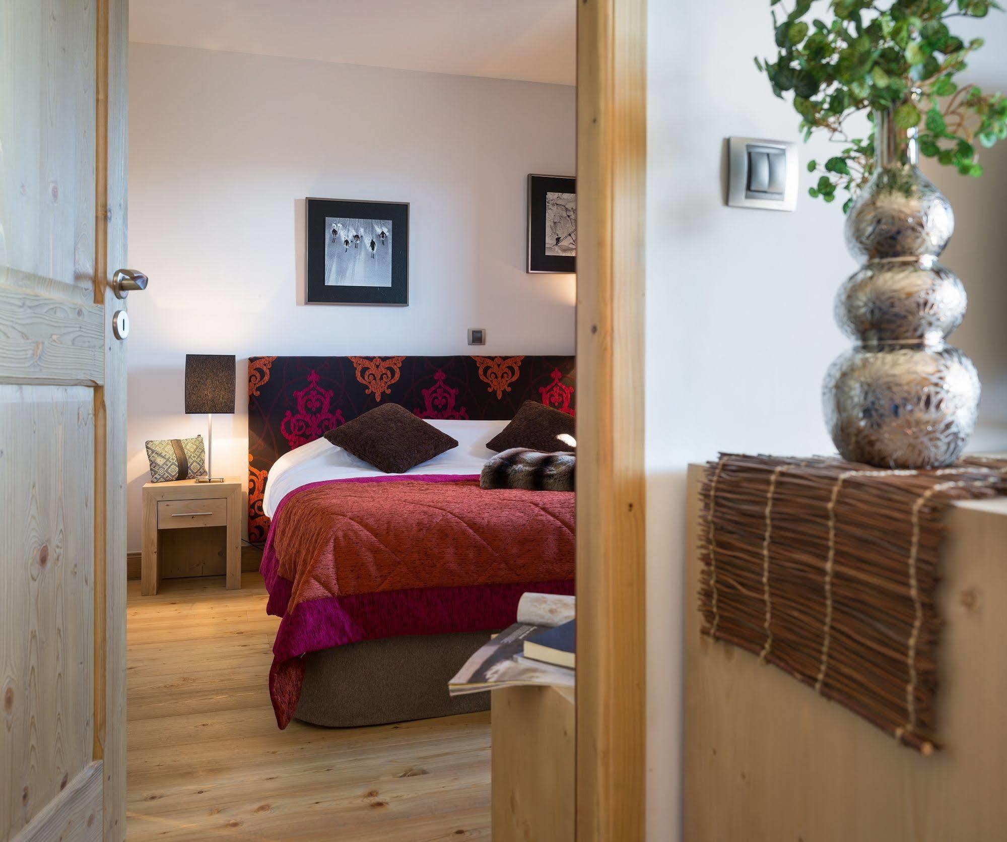 Cgh Residences And Spa Les Chalets De Leana เลการ์รอซ-ดาราช ภายนอก รูปภาพ